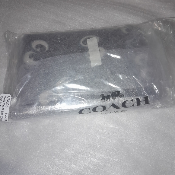 New Coach Wristlet Halloween Eyes NWT 🎃🎃Halloween Sale🎃🎃 Firm - Picture 2 of 7